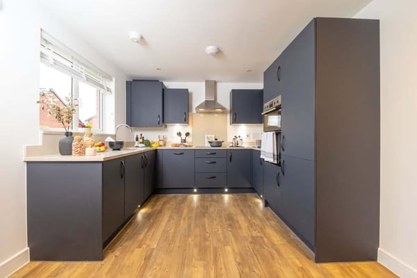 2 bedroom end terrace with en suite - Image 3