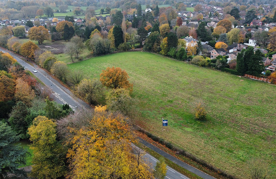 Fulshaw Manor - Next Image 1