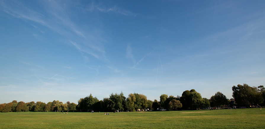 Hertford Locks - Image 14