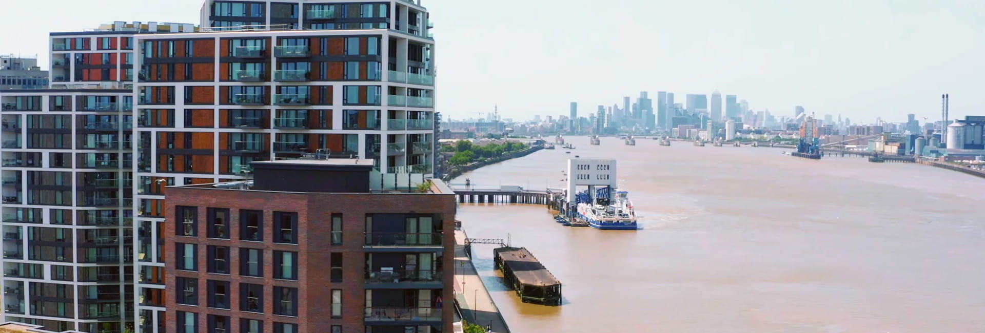 Royal Arsenal Riverside - Image 18