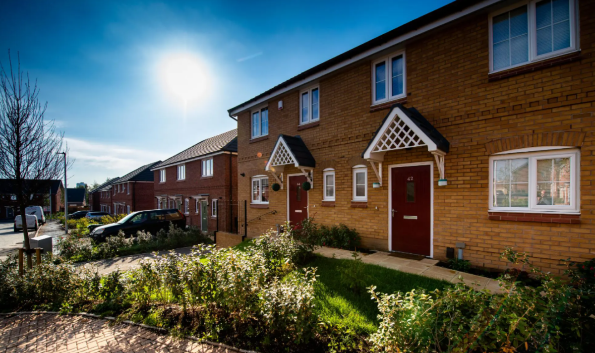 Simple Life at Galton Lock - Image 1