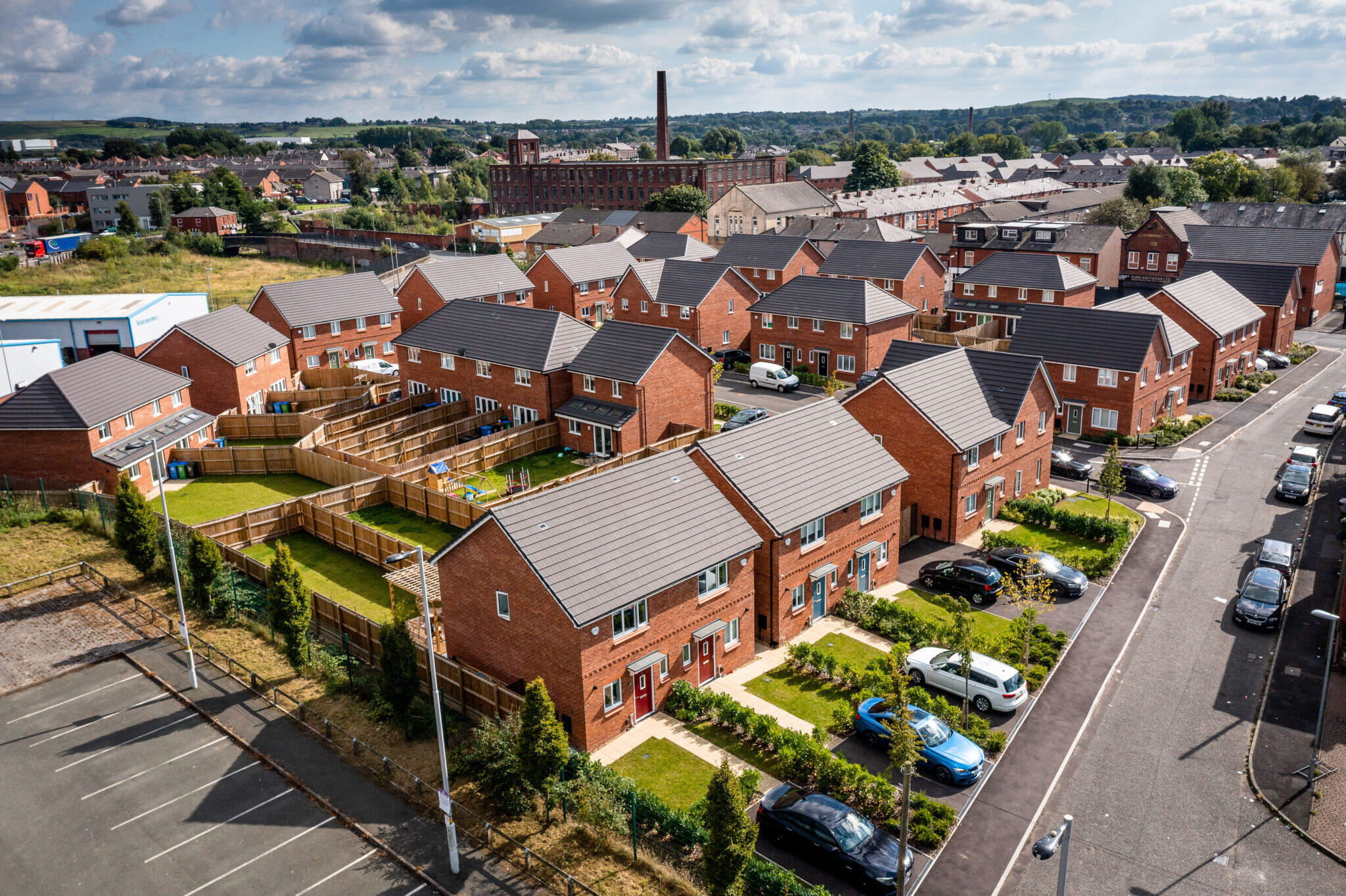 Simple Life at Harewood Close - Next Image 1