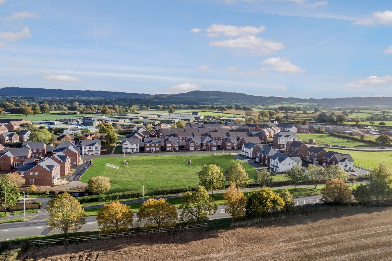 Monument View - Image 2